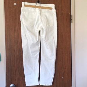 Everlane The Cheeky Jean Crop in white